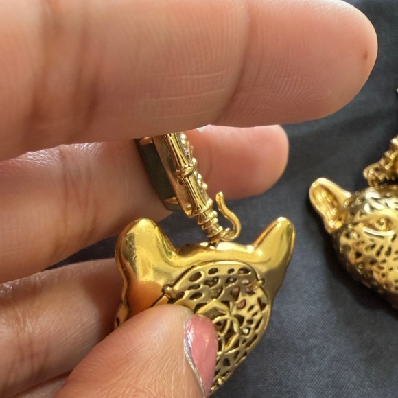 Sold Out Kendra Scott Maura Vintage Gold Jaguar Earrings in Sage Serpentine - Picture 13 of 13